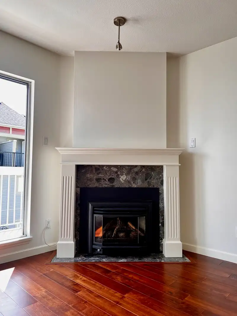 313 9299 121 STREET - photo 3 of 28