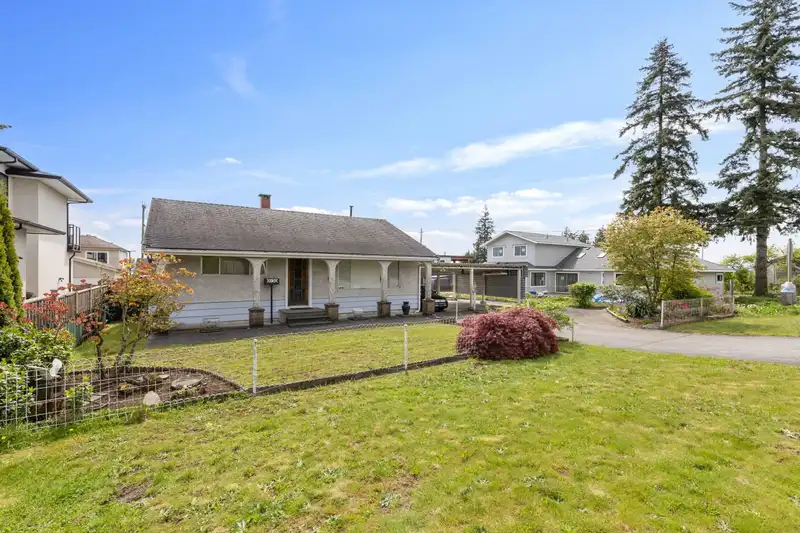 2130 CRAIGEN AVENUE - photo 2 of 7