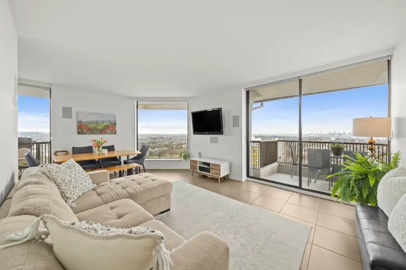 1504 3760 ALBERT STREET - photo 2 of 22