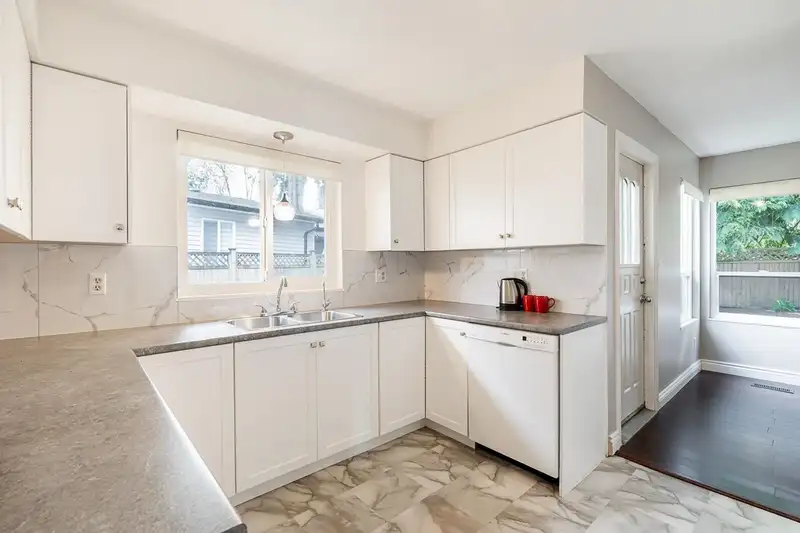 12946 66A AVENUE - photo 2 of 34