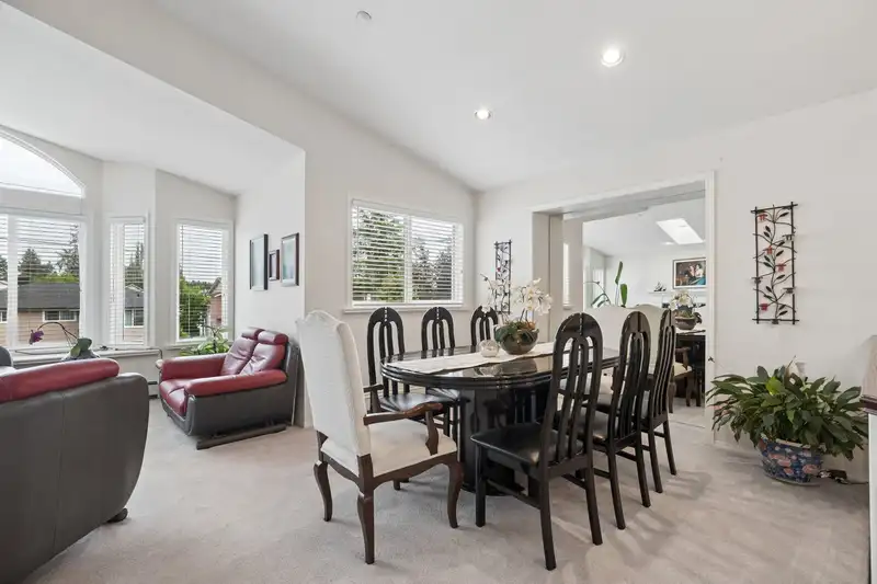 3451 LIVERPOOL STREET - photo 4 of 28