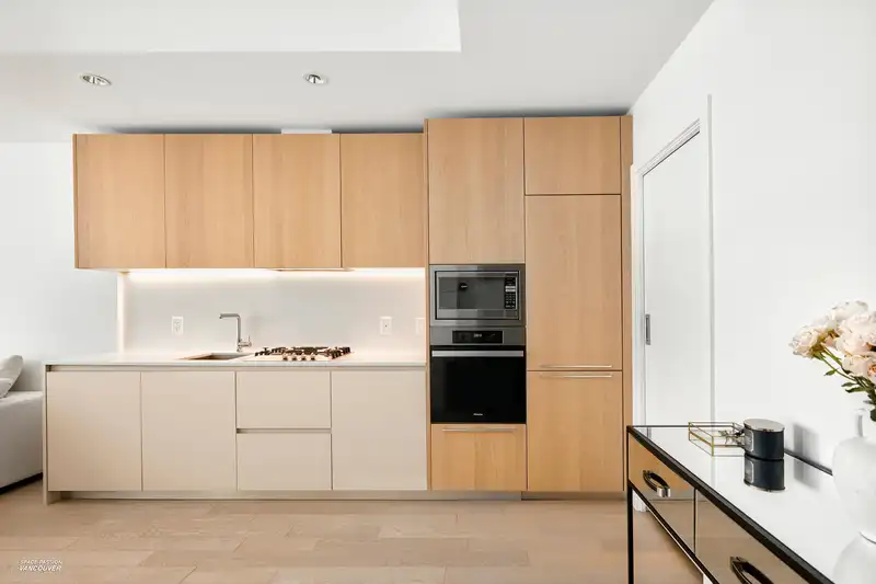 607 6688 PEARSON WAY - photo 4 of 34