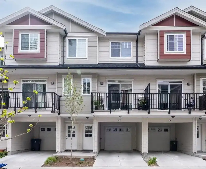 122 13898 64 AVENUE - photo 1 of 29