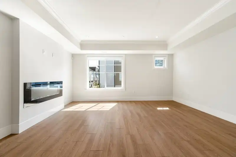 17 9211 MCKIM WAY - photo 2 of 24