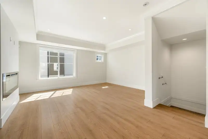 17 9211 MCKIM WAY - photo 3 of 24