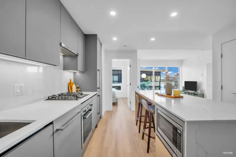 1510 5520 MCNAUGHTON ROAD - photo 1 of 22