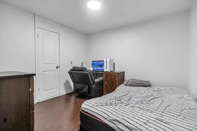 32670 AVALON CRESCENT - photo 3 of 40