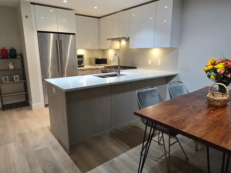 3576 SAWMILL CRESCENT - photo 4 of 31