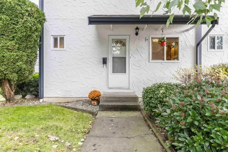 105 32880 BEVAN WAY - photo 3 of 38