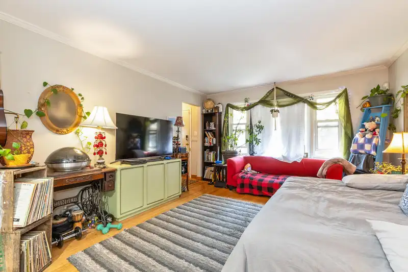 1341 E 29TH AVENUE - photo 2 of 30