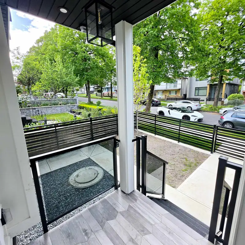 3466 28TH AVENUE - photo 4 of 40
