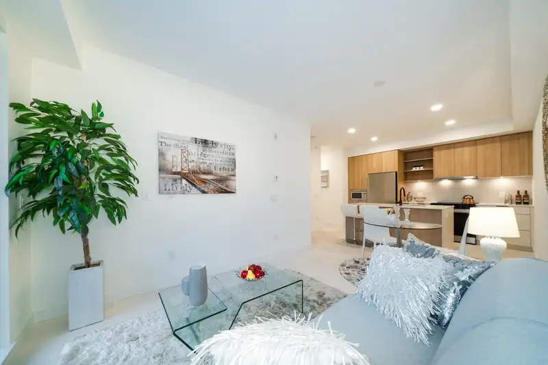606 13439 94A AVENUE - photo 3 of 19
