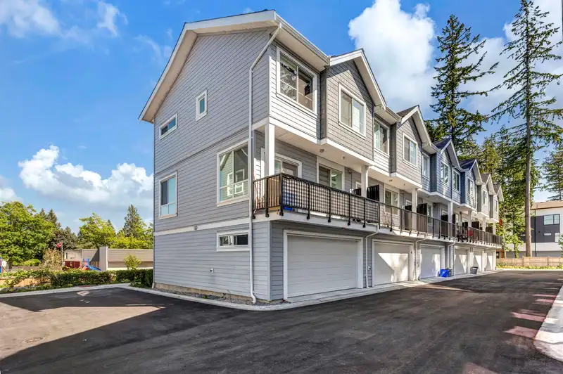 4 12830 62 AVENUE - photo 1 of 7