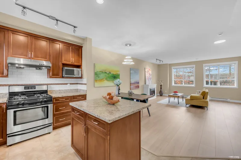 16 11393 STEVESTON HIGHWAY - photo 1 of 25