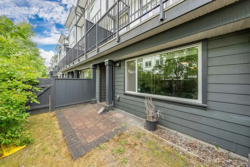 23 9680 ALEXANDRA ROAD - photo 2 of 40