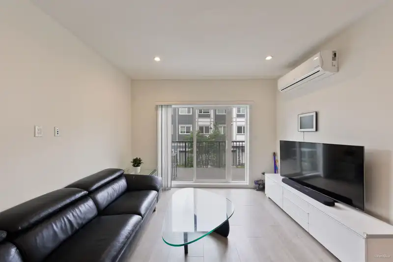 23 9680 ALEXANDRA ROAD - photo 4 of 40