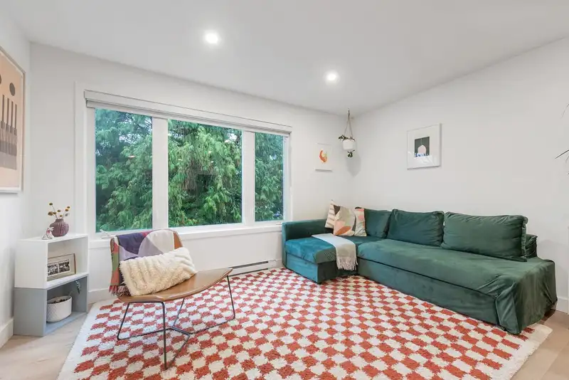 308 1060 E BROADWAY - photo 2 of 31