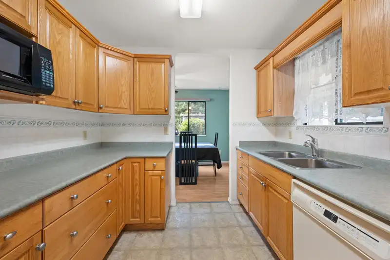 238 27111 0 AVENUE - photo 4 of 35