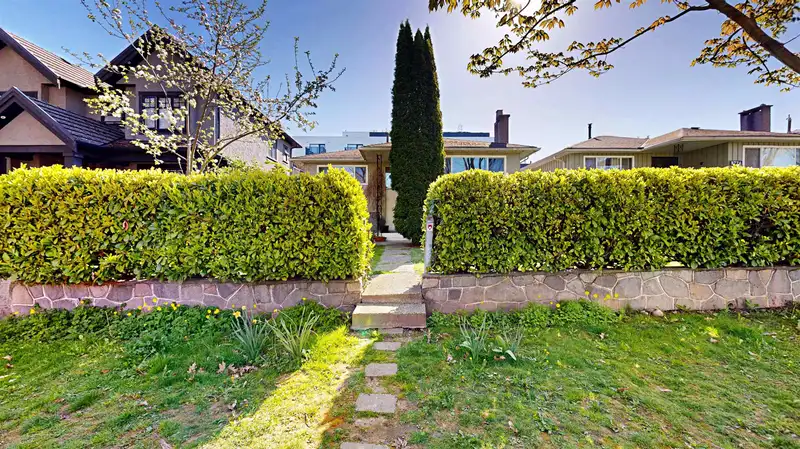 3752 BEATRICE STREET - photo 1 of 20