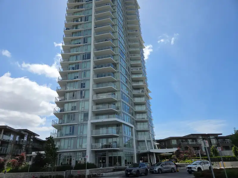 407 7769 PARK CRESCENT - photo 1 of 18