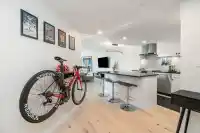 710 1050 BURRARD STREET - thumbnail 1