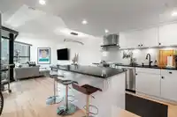 710 1050 BURRARD STREET - thumbnail 3