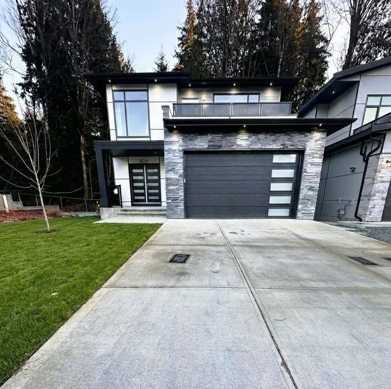 36716 DIANNE BROOK AVENUE - photo 1 of 17