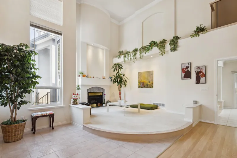 2525 SAPPHIRE PLACE - photo 3 of 25