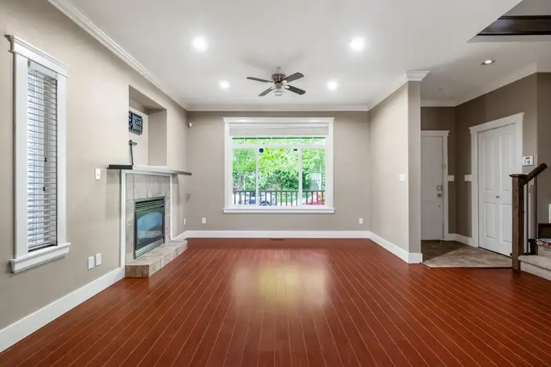 10102 242B STREET - photo 2 of 28