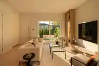 2 1458 ROSSER AVENUE - thumbnail 6