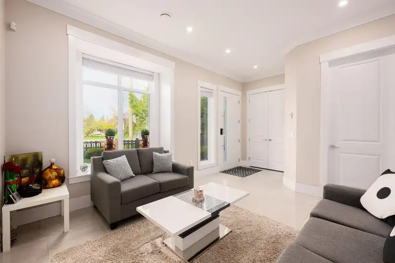7180 RAILWAY AVENUE - photo 2 of 26