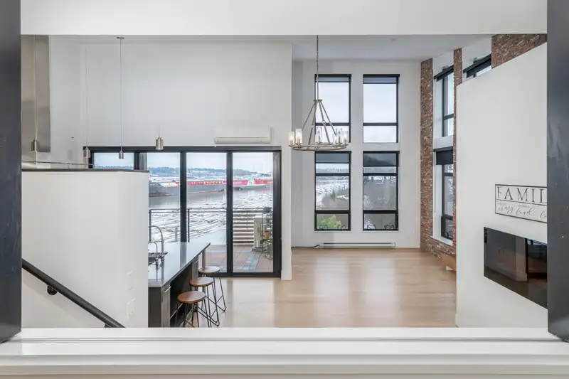 415 220 SALTER STREET - photo 3 of 31