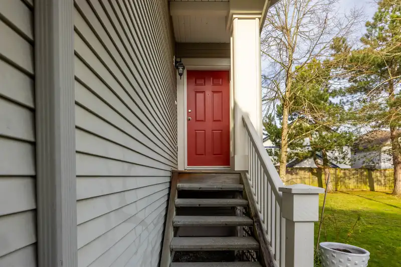 81 14877 58 AVENUE - photo 4 of 40