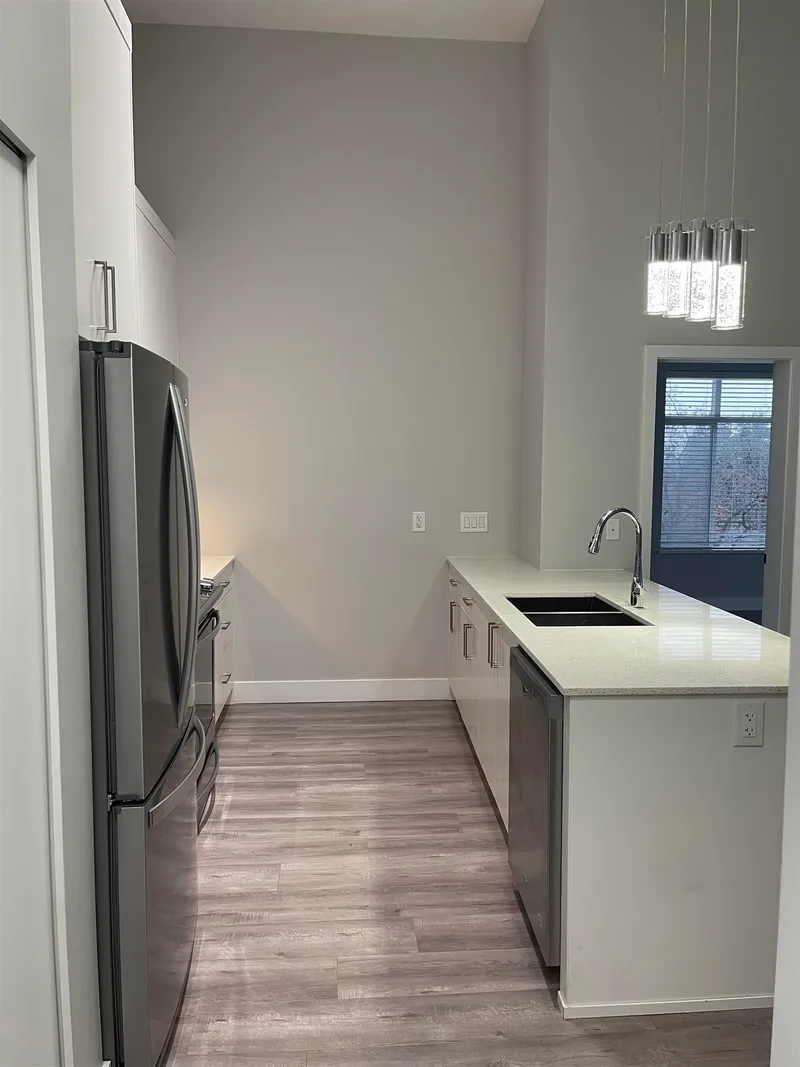 605 9015 120 STREET - photo 4 of 9