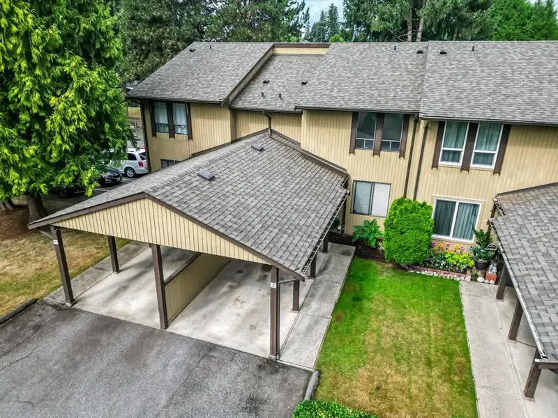2 2998 MOUAT DRIVE - photo 2 of 40