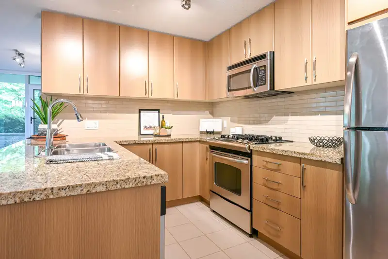 206 660 NOOTKA WAY - photo 4 of 30