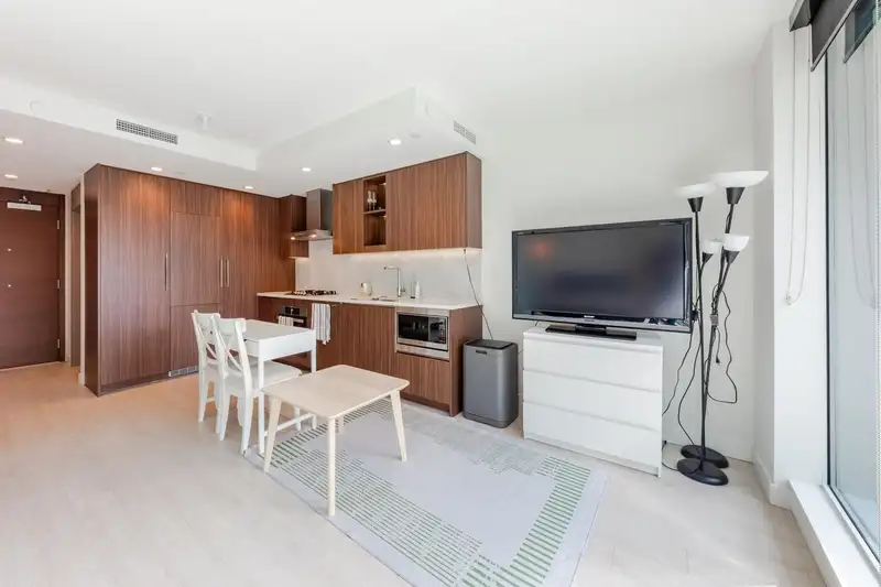 718 1768 COOK STREET - photo 2 of 16