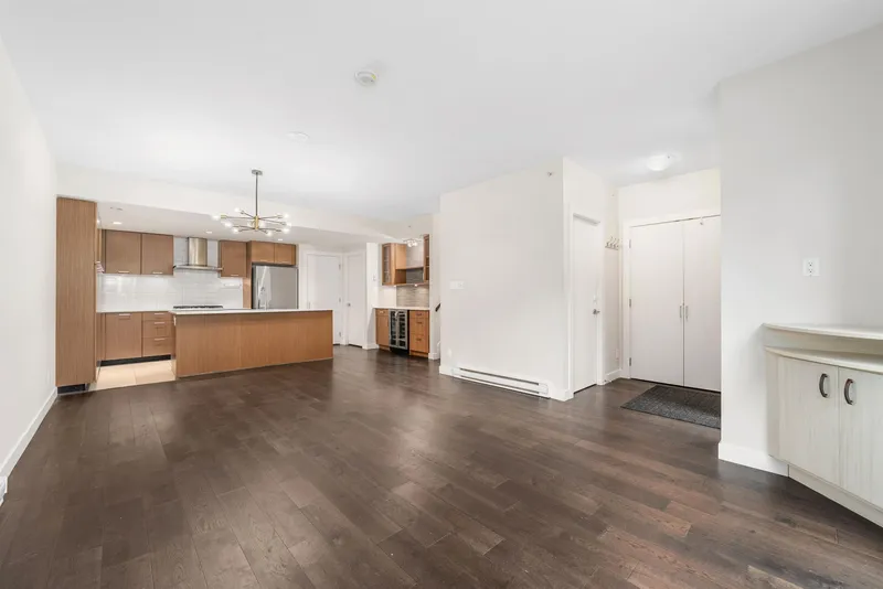 2389 SCOTIA STREET - photo 3 of 25