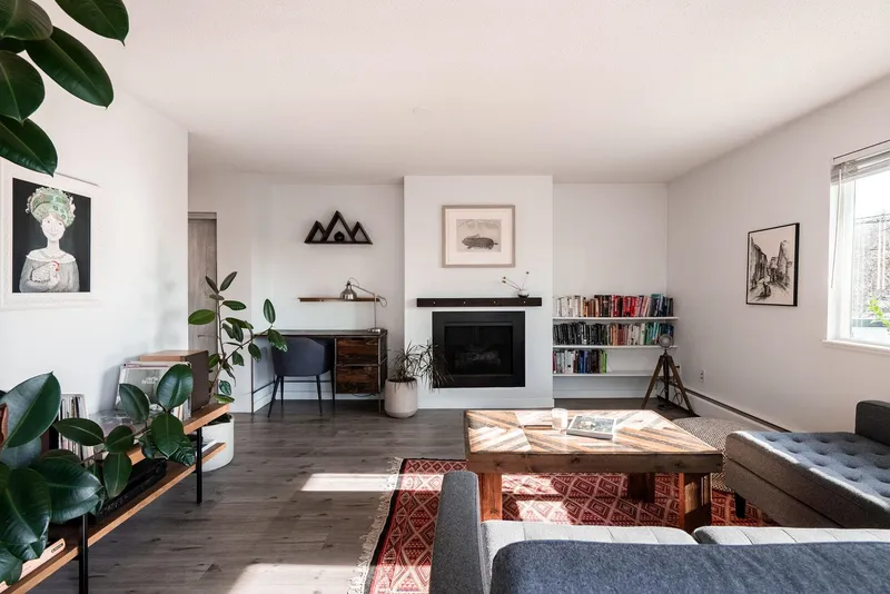 201 1429 WILLIAM STREET - photo 3 of 25