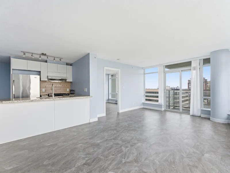 1105 8288 LANSDOWNE ROAD - photo 4 of 21