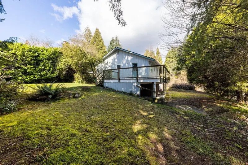 981 FRIAR CRESCENT - photo 2 of 25