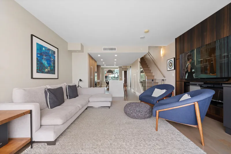 TH210 210 SALTER STREET - photo 4 of 25