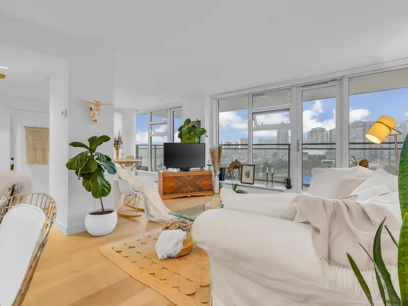 1702 188 KEEFER STREET - photo 3 of 29