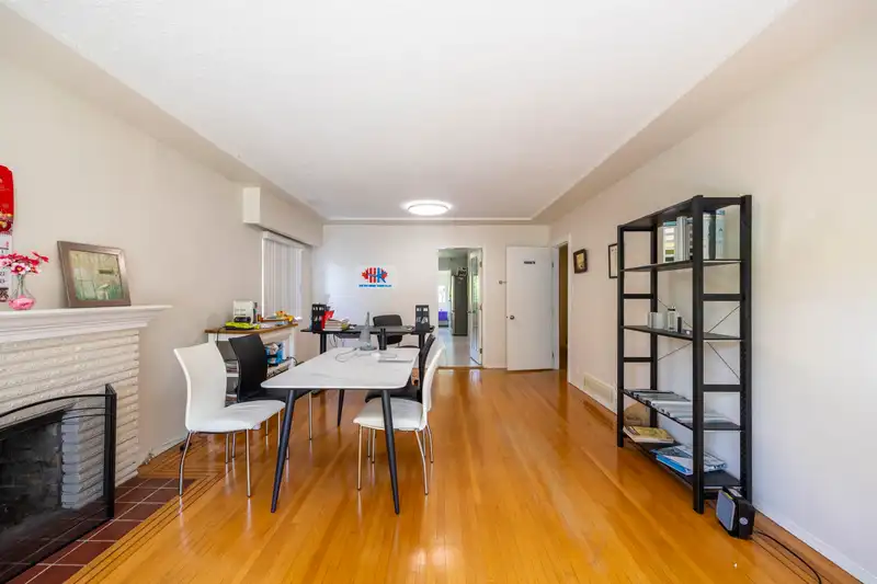 4663 W 15TH AVENUE - photo 4 of 32
