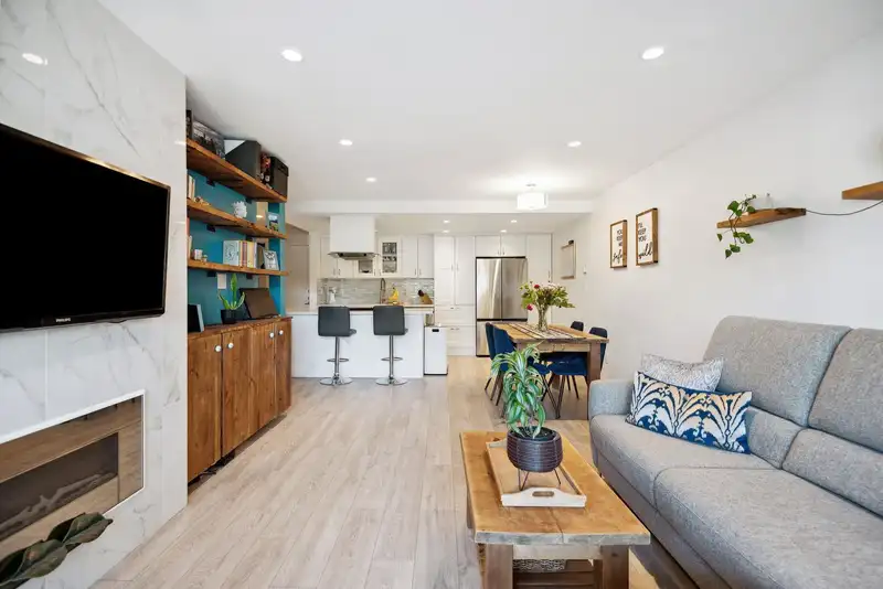 205 2333 TRIUMPH STREET - photo 4 of 15