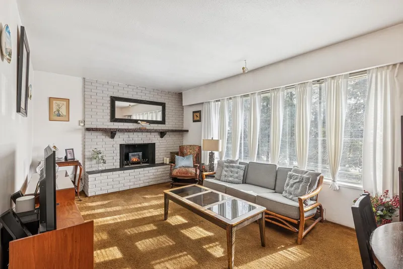 17311 WESTMINSTER HIGHWAY - photo 4 of 25