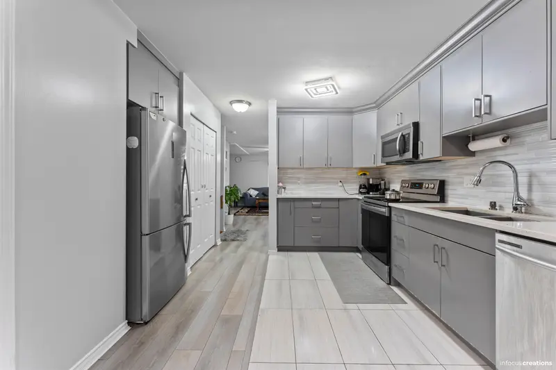 9 12730 66 AVENUE - photo 3 of 19