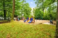 212 1955 WOODWAY PLACE - thumbnail 37