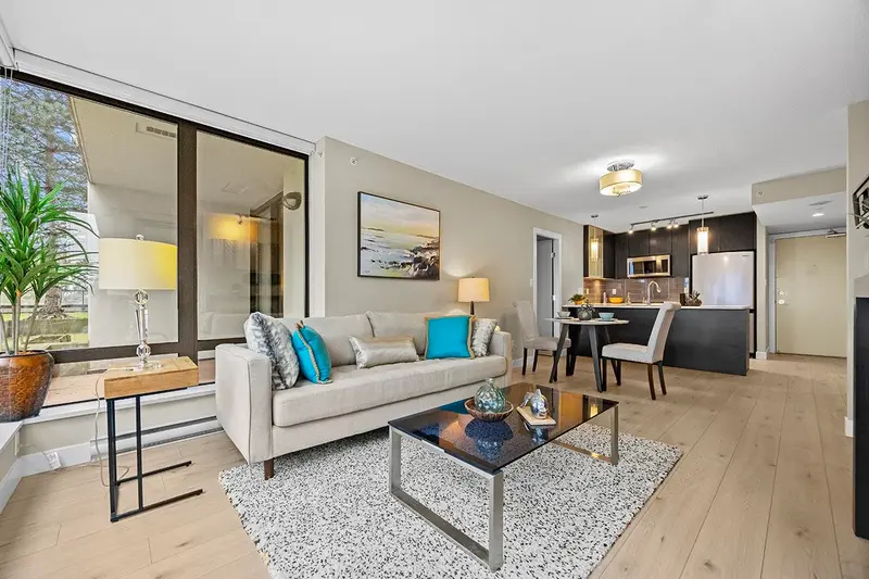 303 7328 ARCOLA STREET - photo 4 of 25