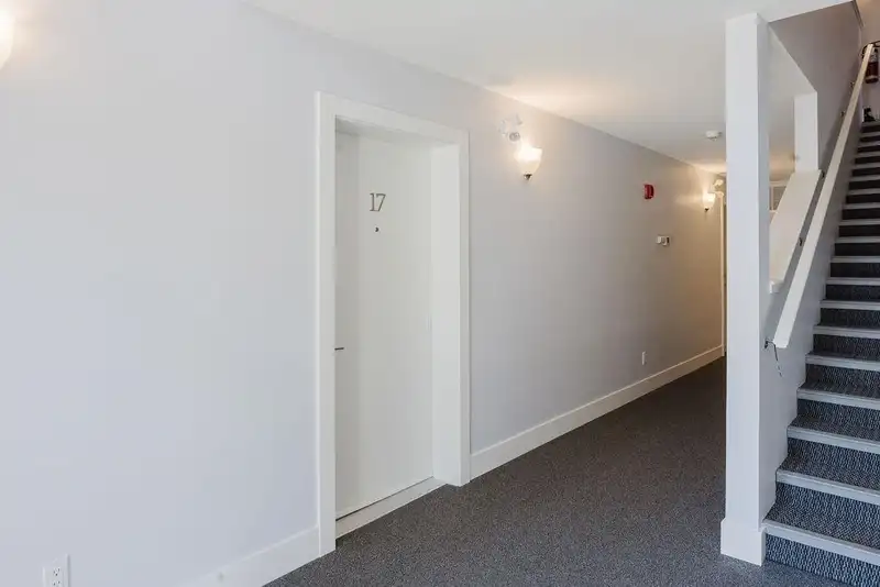 17 689 PARK ROAD - photo 4 of 34